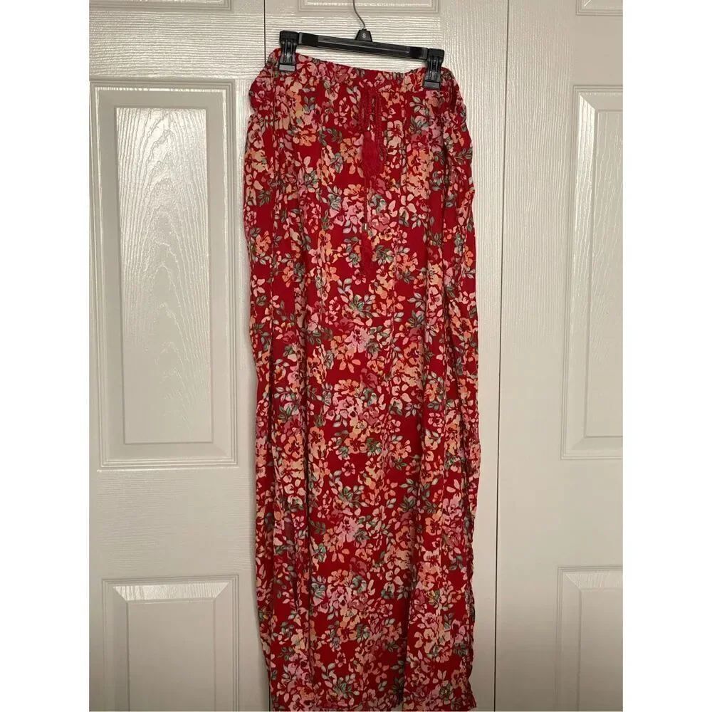 CHANCES R 1X RED FLORAL Women's Skirt - Picture 9 of 9